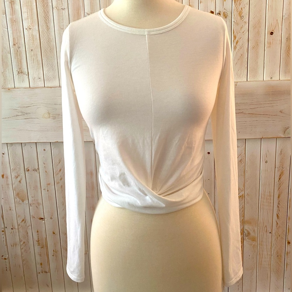 Lilly Pulitzer white, long sleeve luxletic t-shirt. New with tags!  Size XS